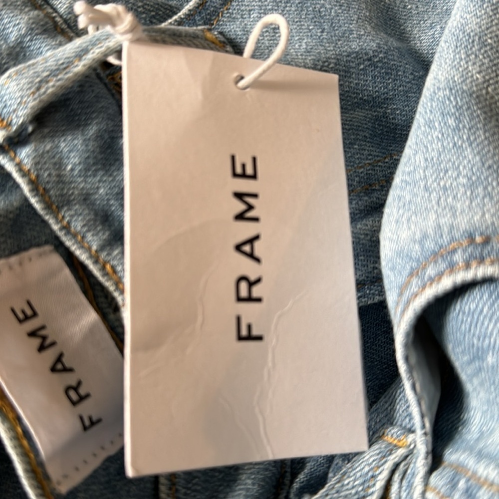 FRAME
High Rise Flare Jeans - Picture 6 of 6